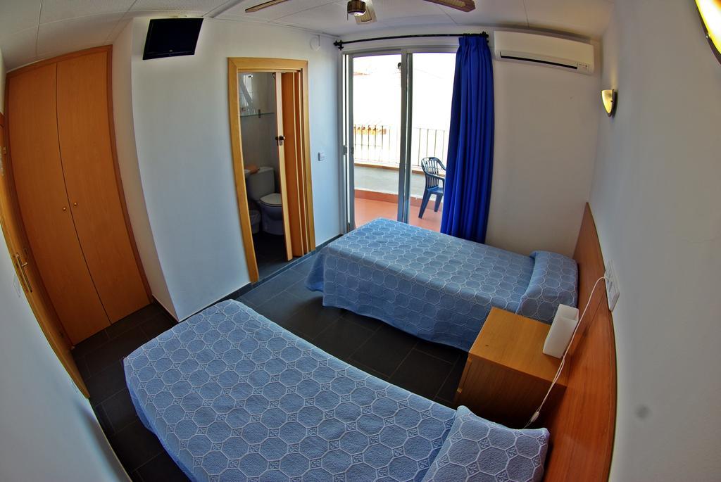 Hostal L'Alba Tossa de Mar Ruang foto